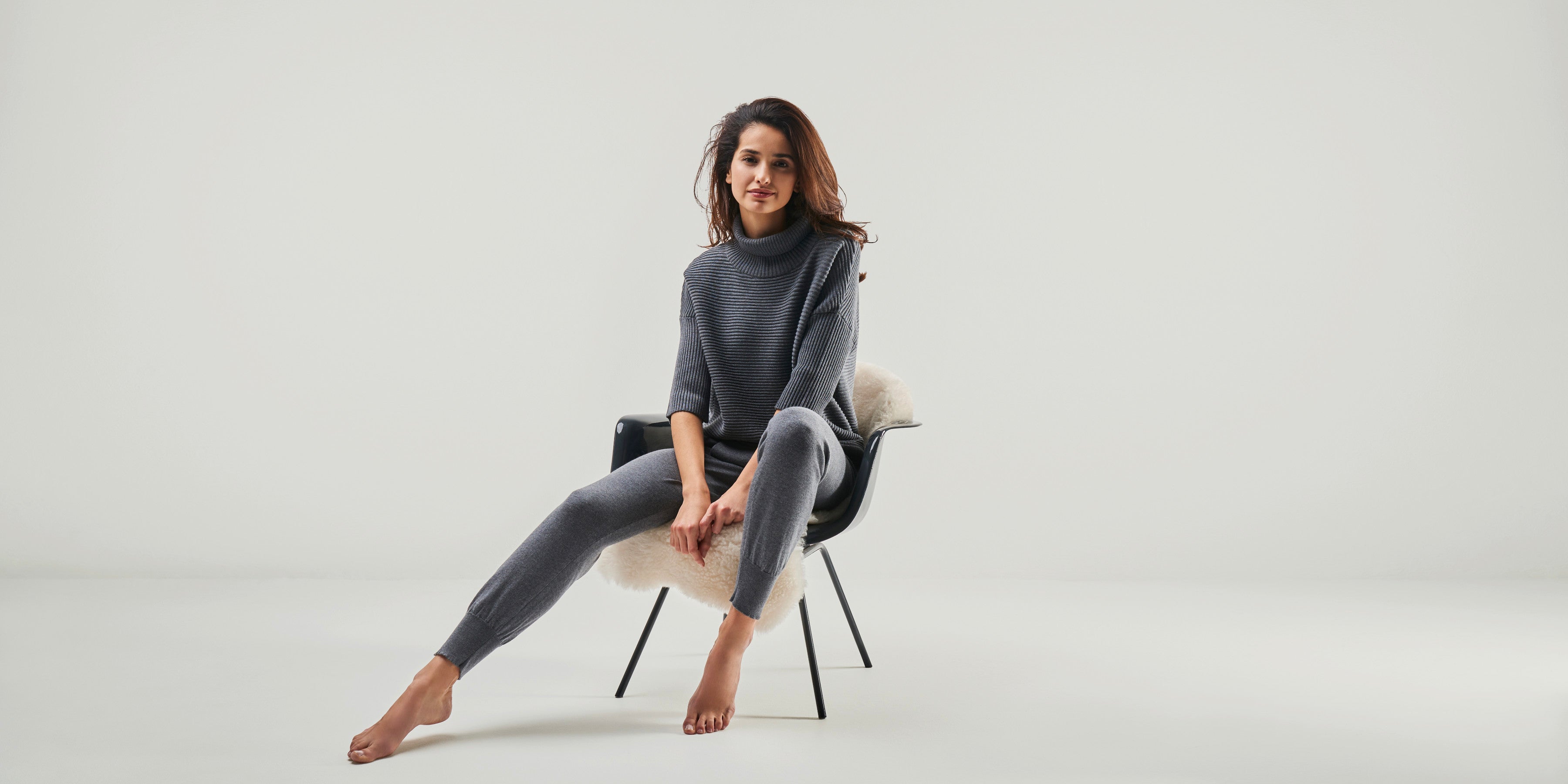 Luxury Damen Loungewear grau