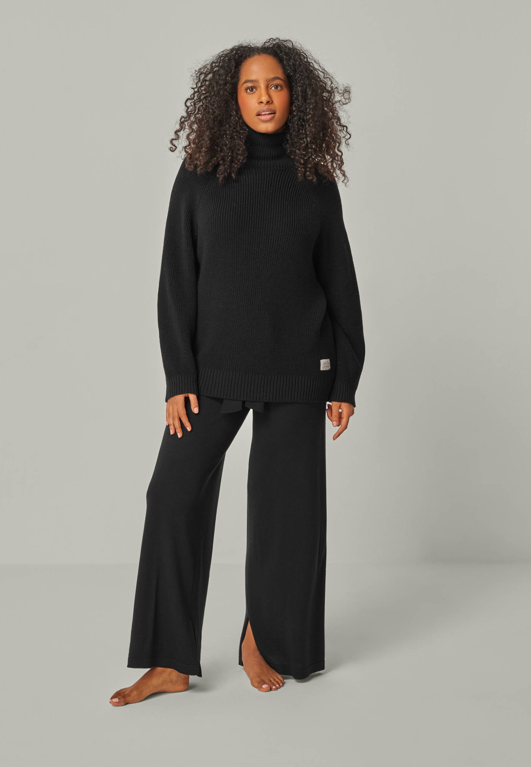 PULLOVER EVE - Stylish mock neck sweater