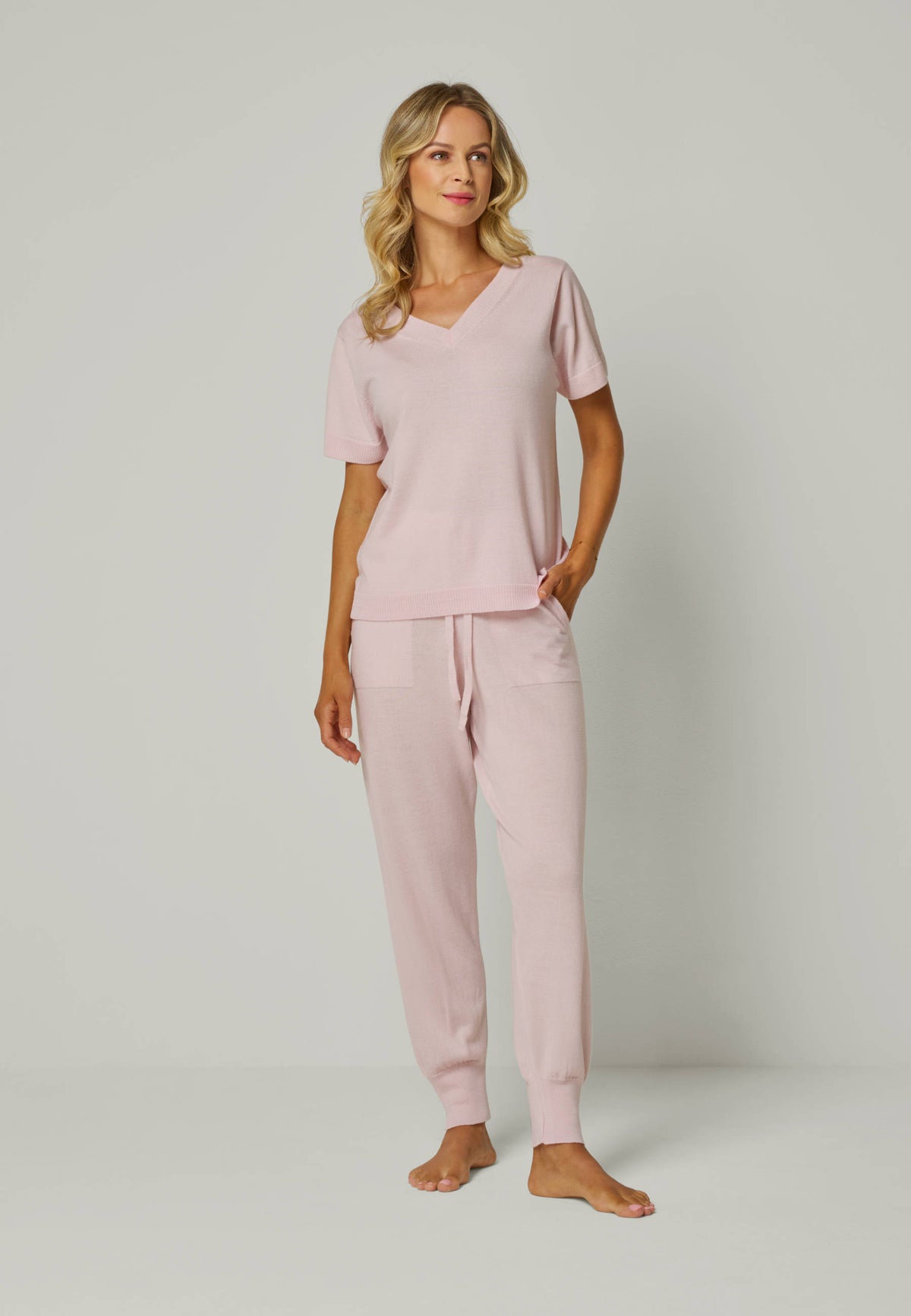 SHIRT GRETA - Stricktop mit V-Ausschnitt