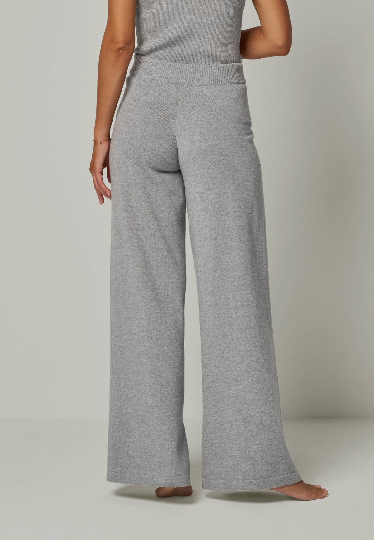 LOUNGEWEAR SET - Pullover Gwen & Pants Bailey
