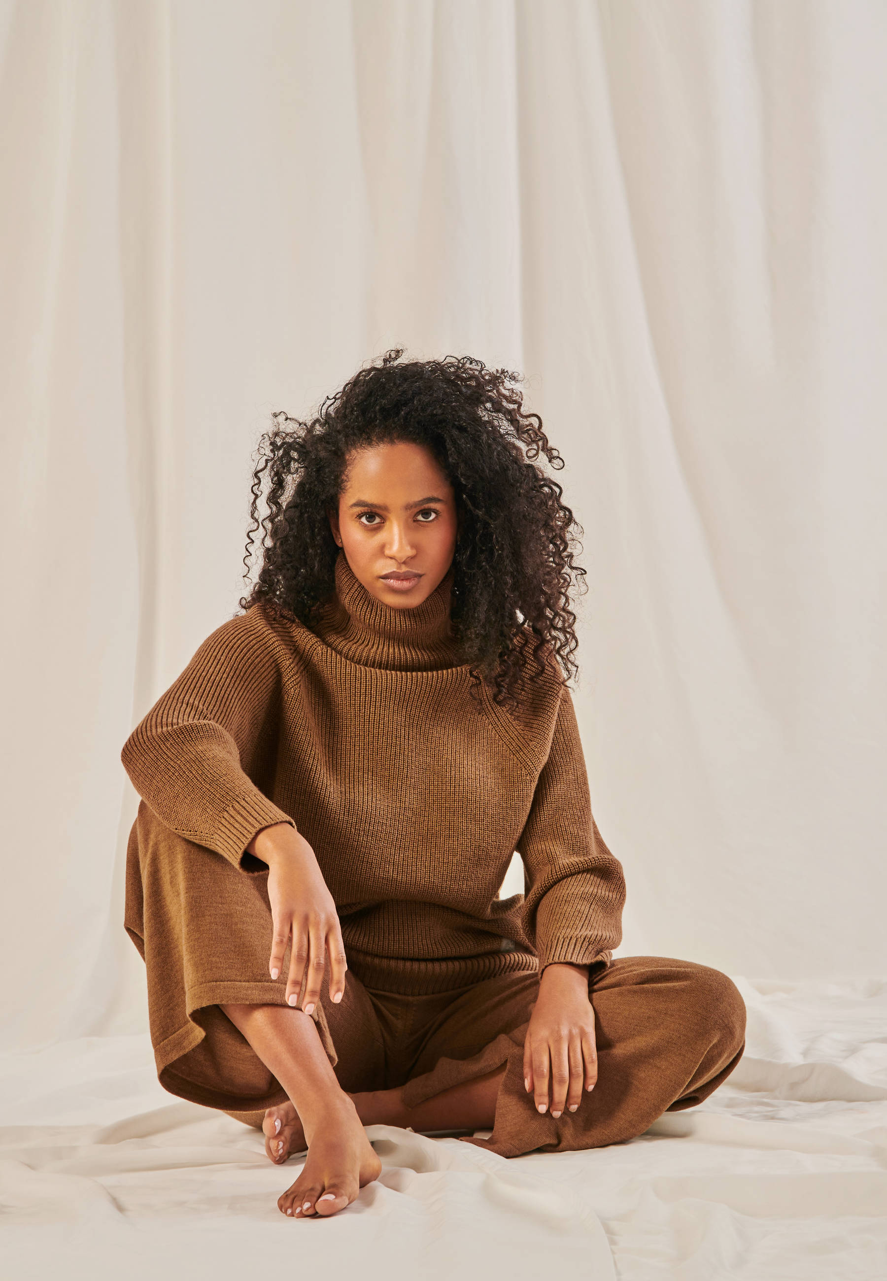 PULLOVER EVE - Stylish mock neck sweater