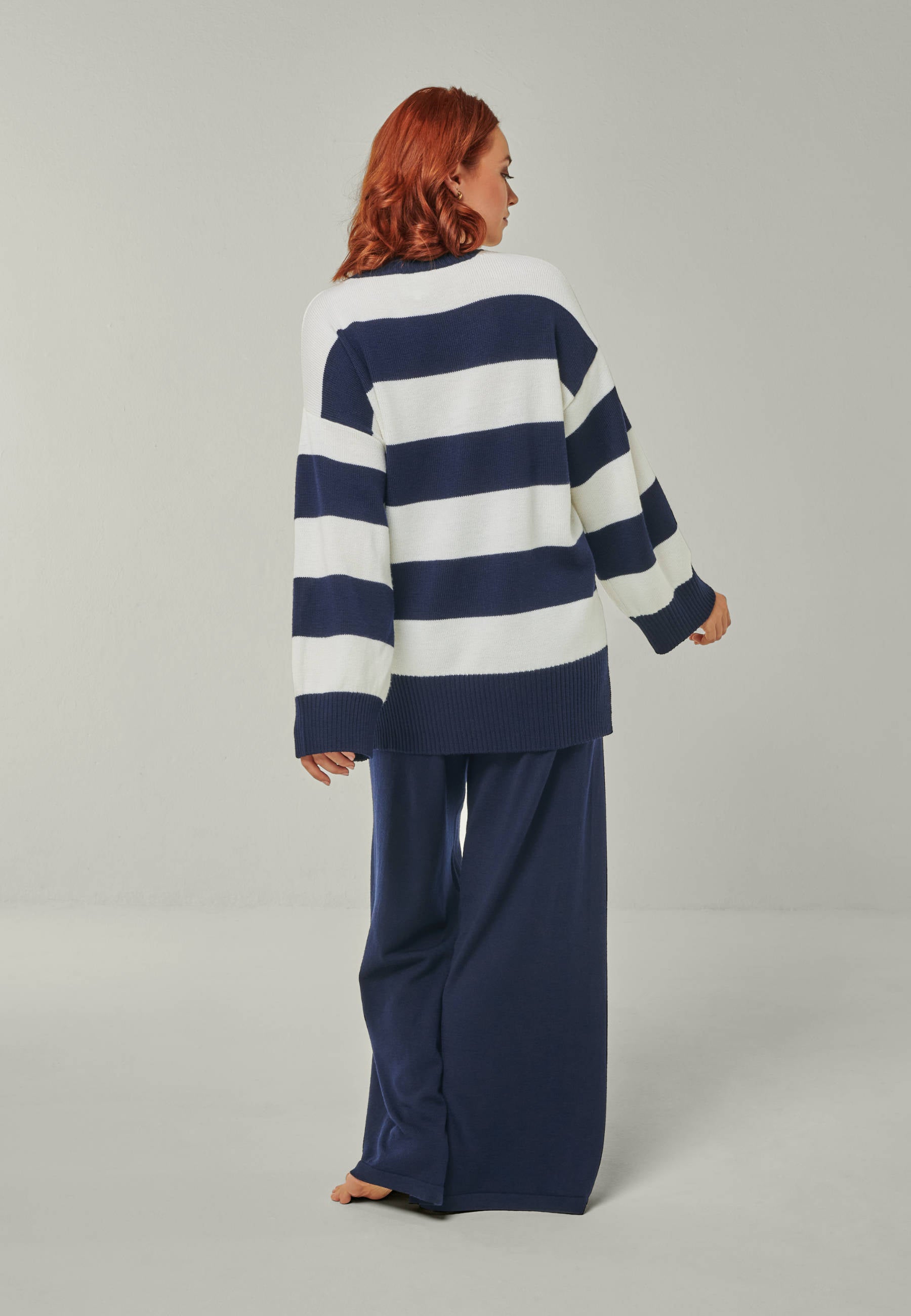 LOUNGEWEAR SET - Pullover Felia & Pants Bailey