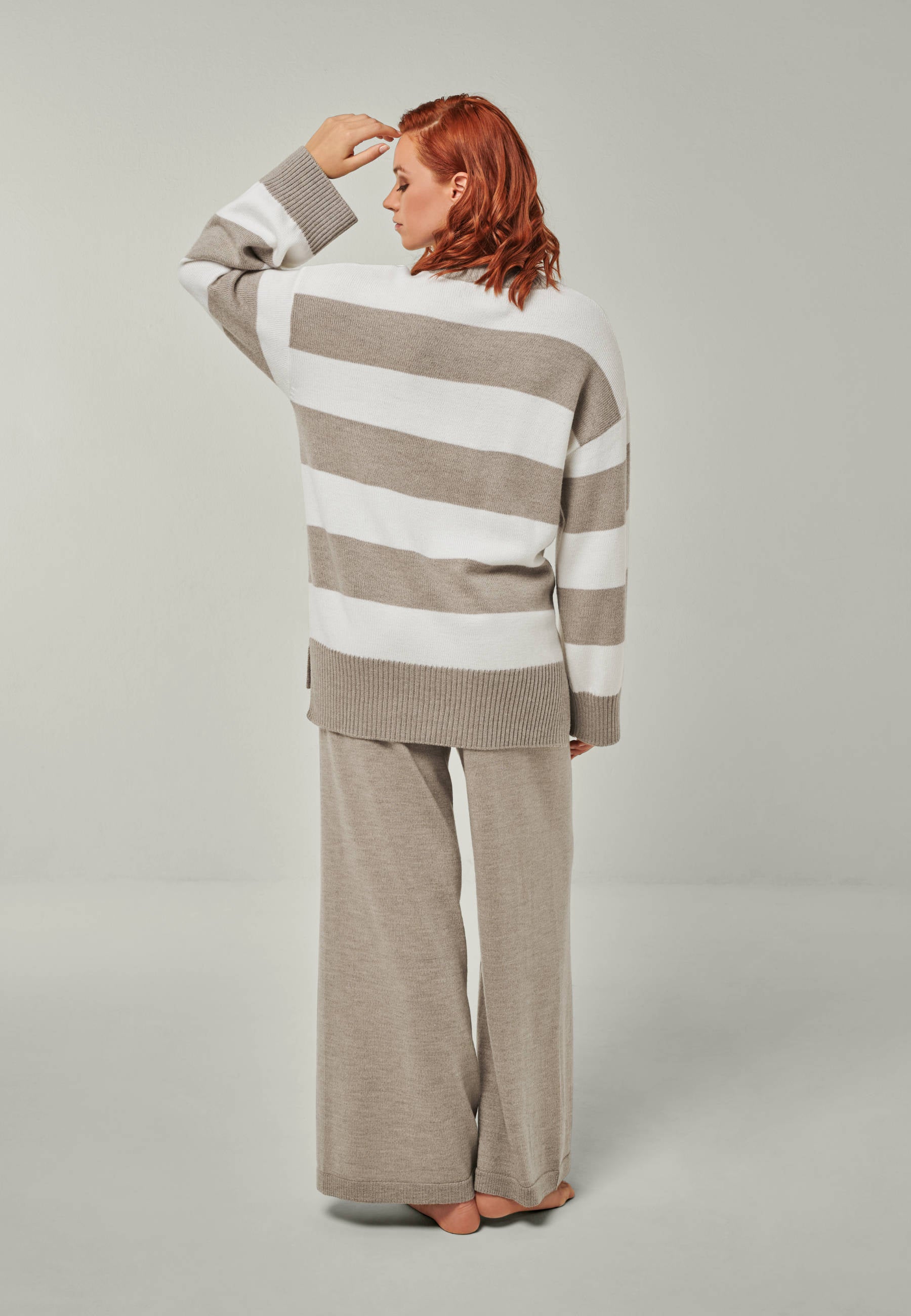 LOUNGEWEAR SET - Sweater Felia & Pants Frida
