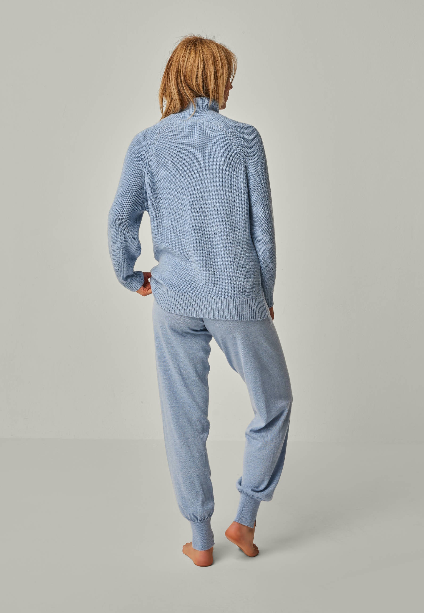 PULLOVER EVE - Stylish mock neck sweater