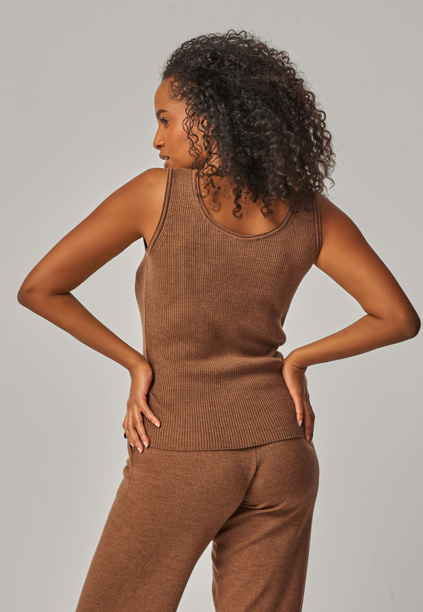 TOP BLOSSOM - ribbed merino top with round neck