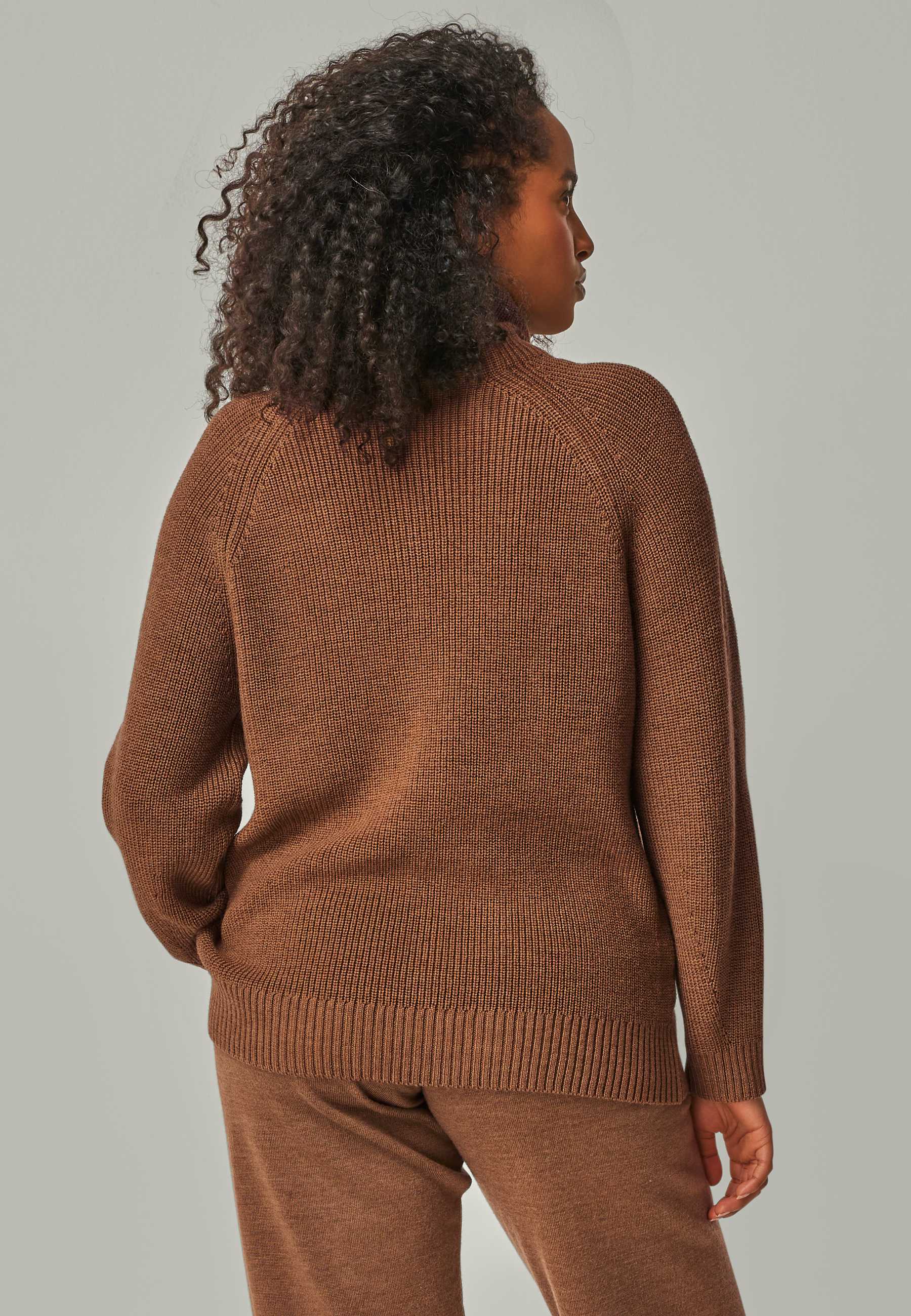PULLOVER EVE - Stylish mock neck sweater