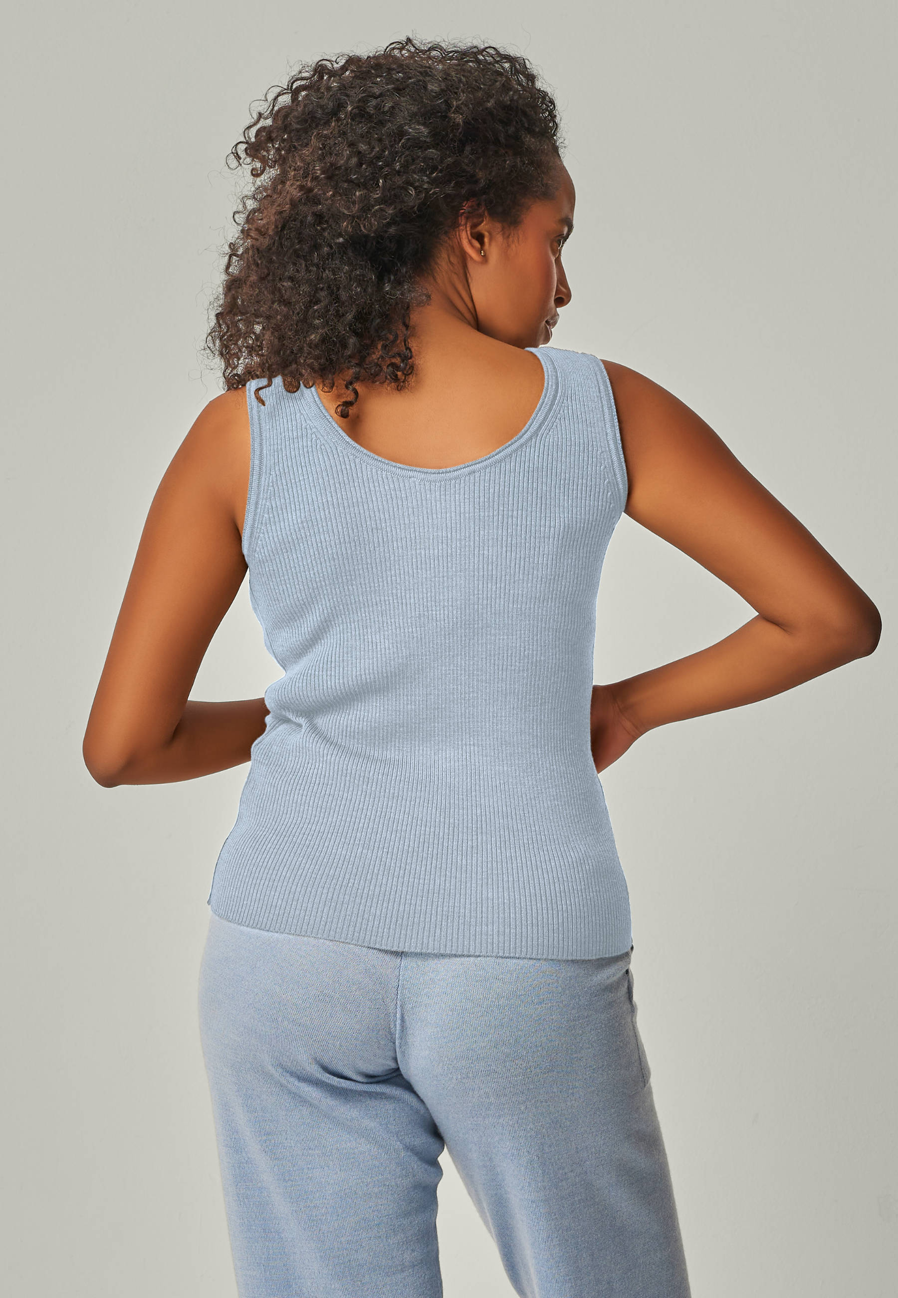 TOP BLOSSOM - ribbed merino top with round neck