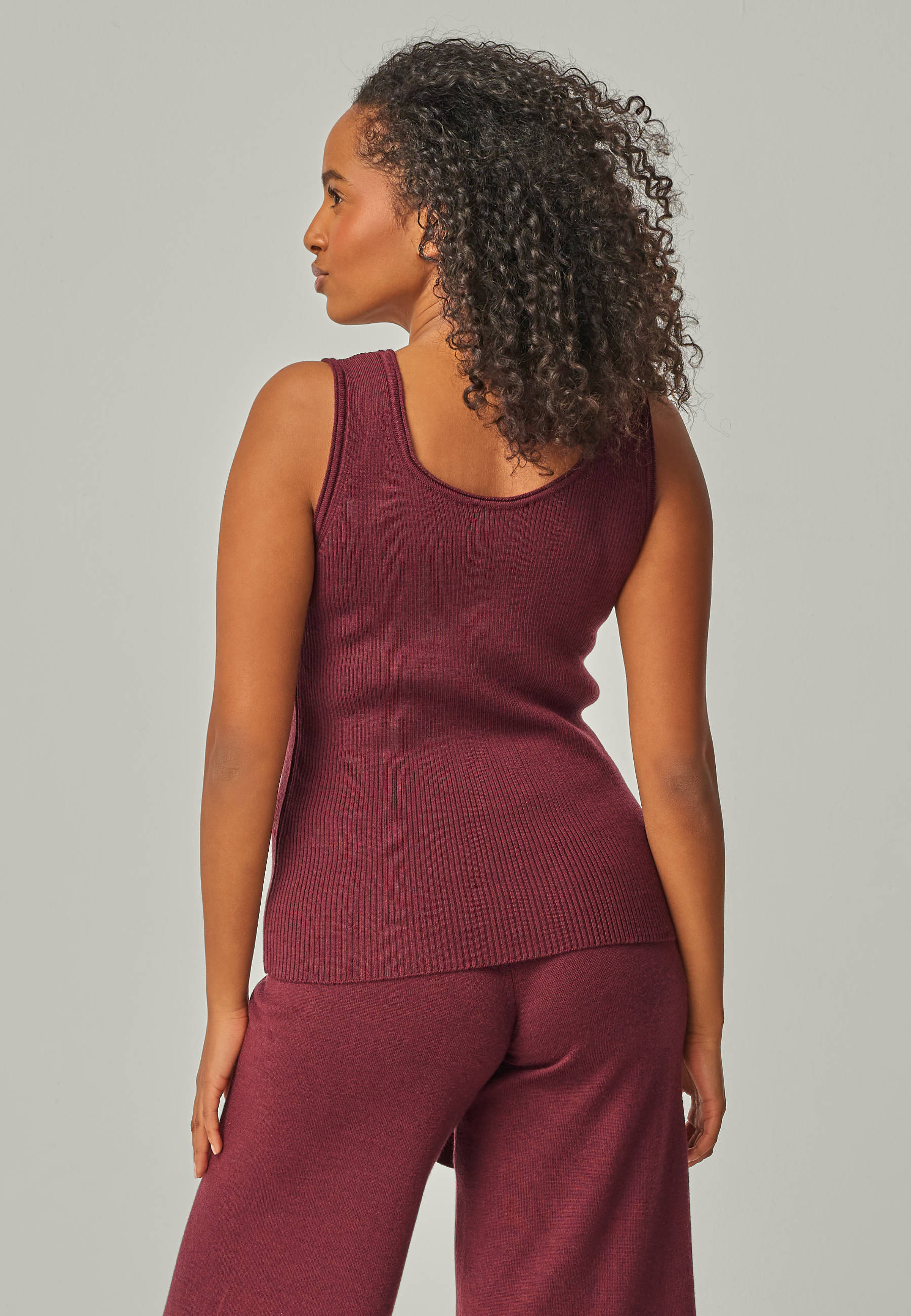 TOP BLOSSOM - ribbed merino top with round neck