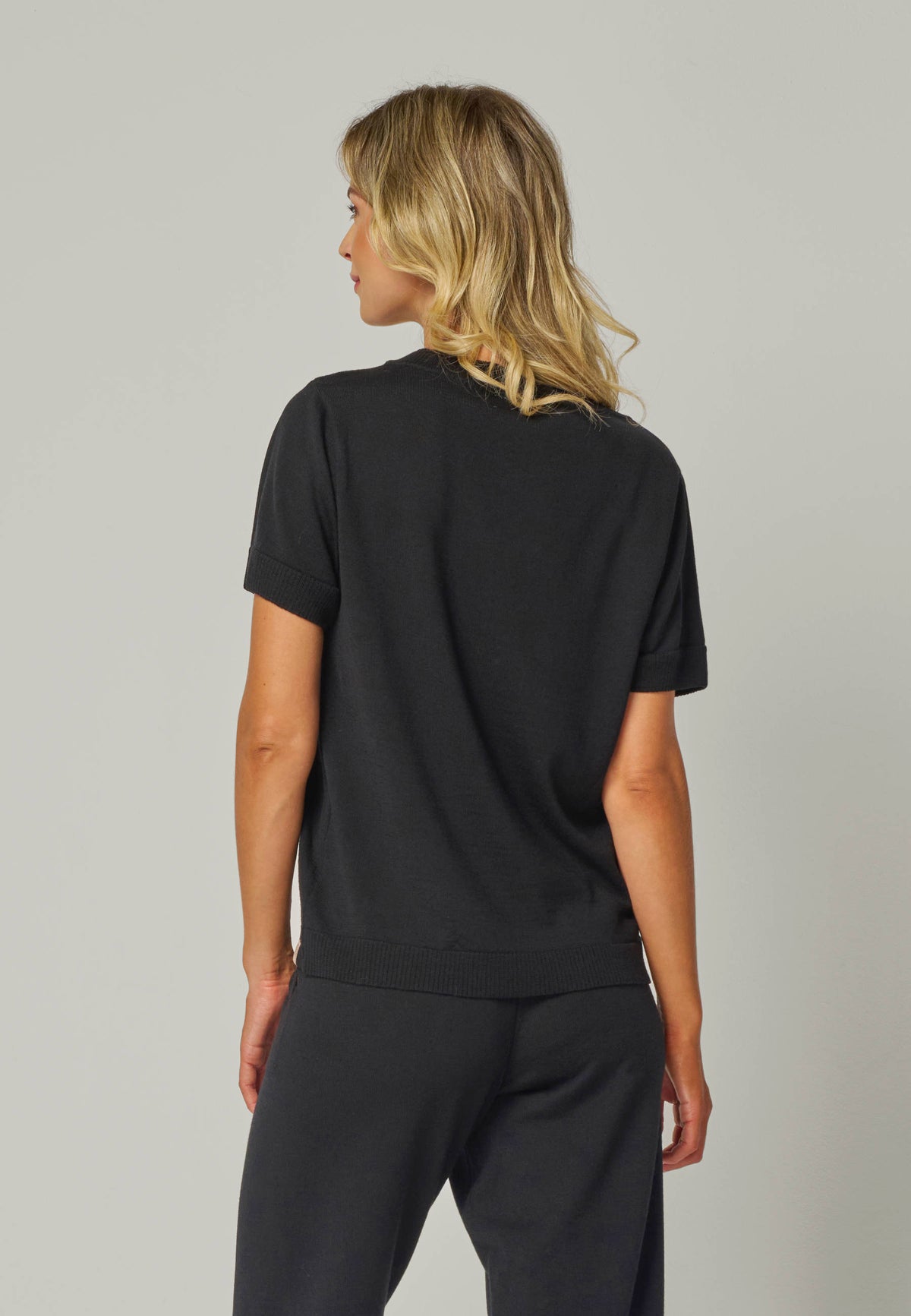 SHIRT GRETA - Stricktop mit V-Ausschnitt