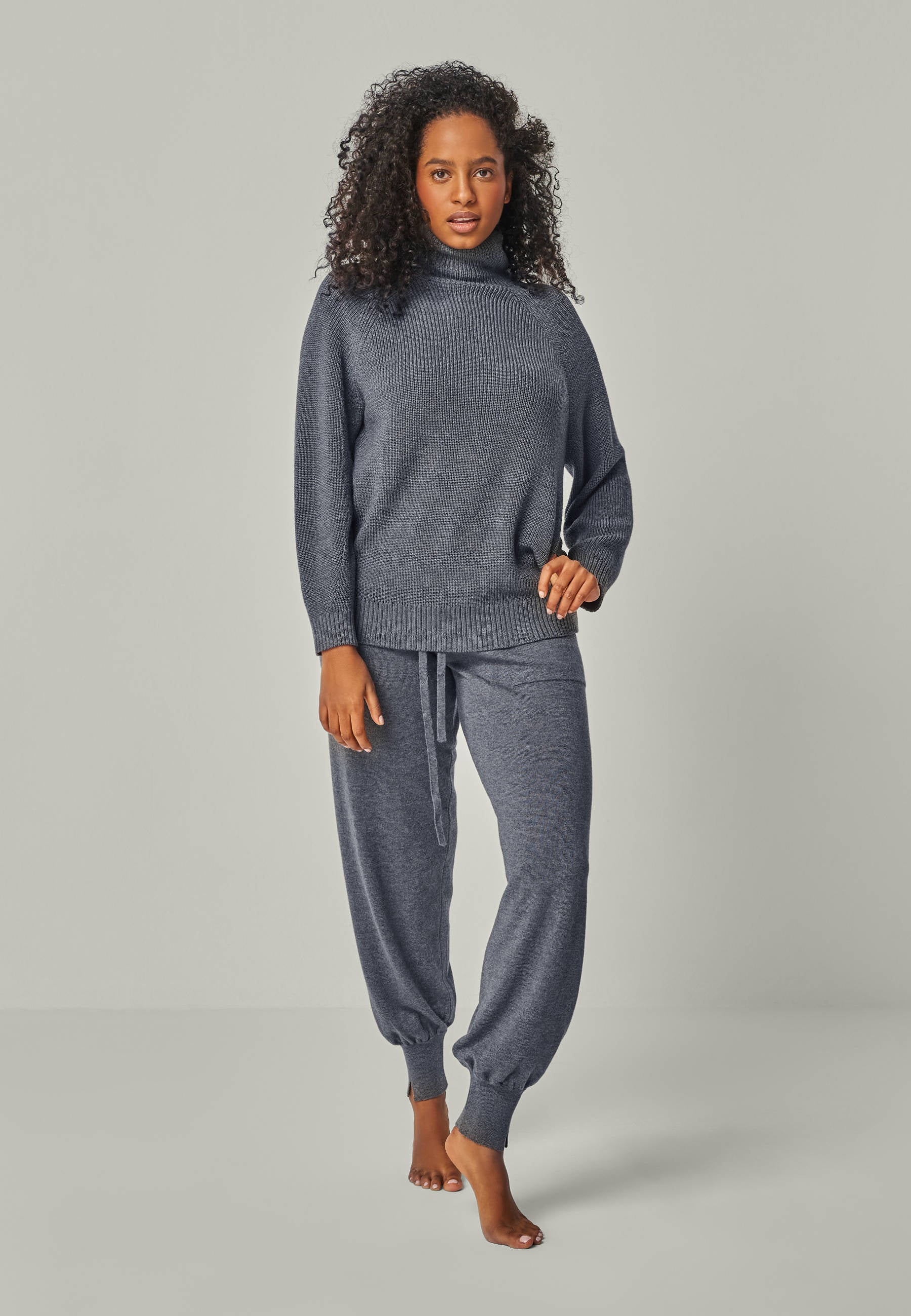 PULLOVER EVE - Stylish mock neck sweater
