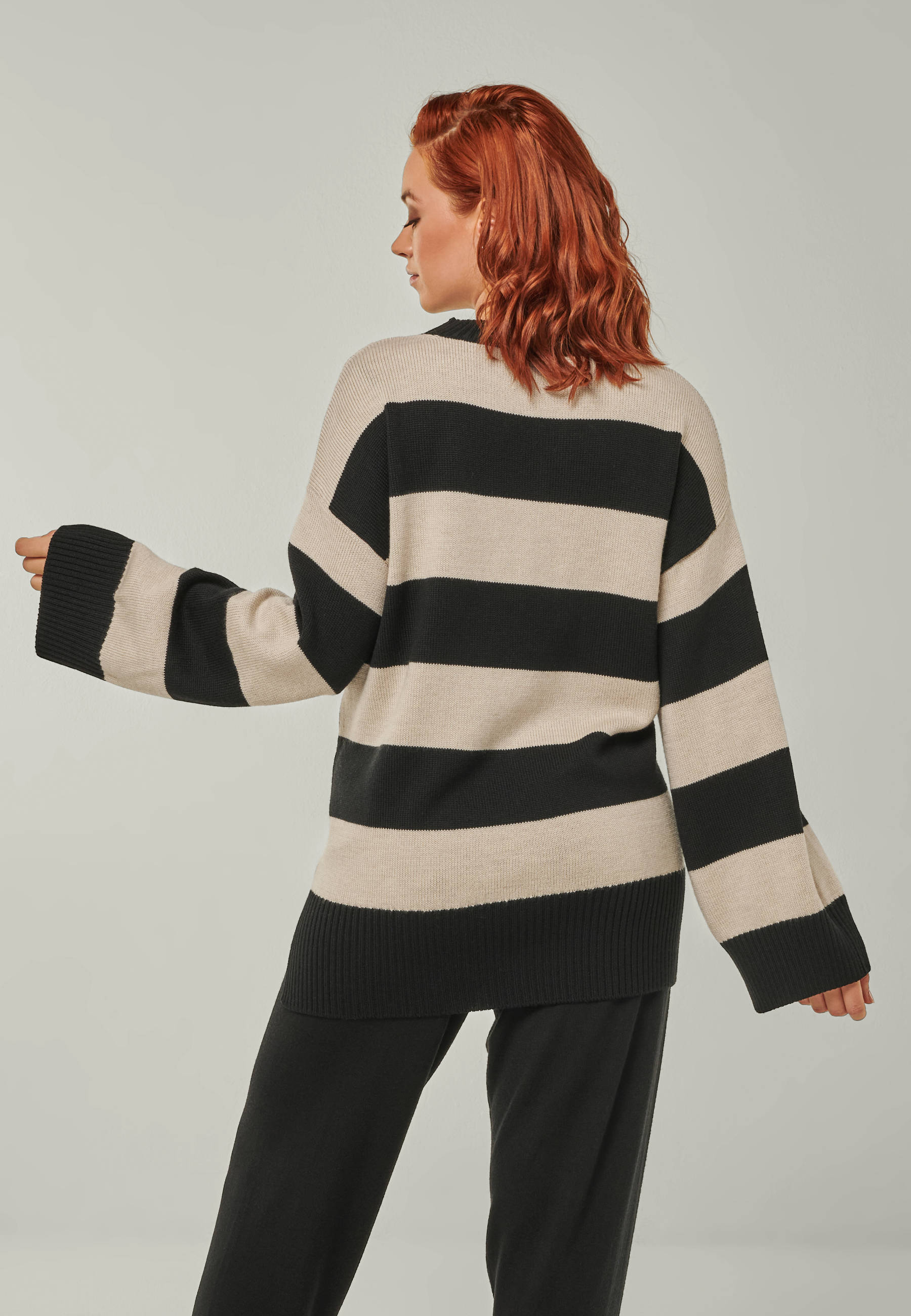 LOUNGEWEAR SET - Sweater Felia & Pants Bella