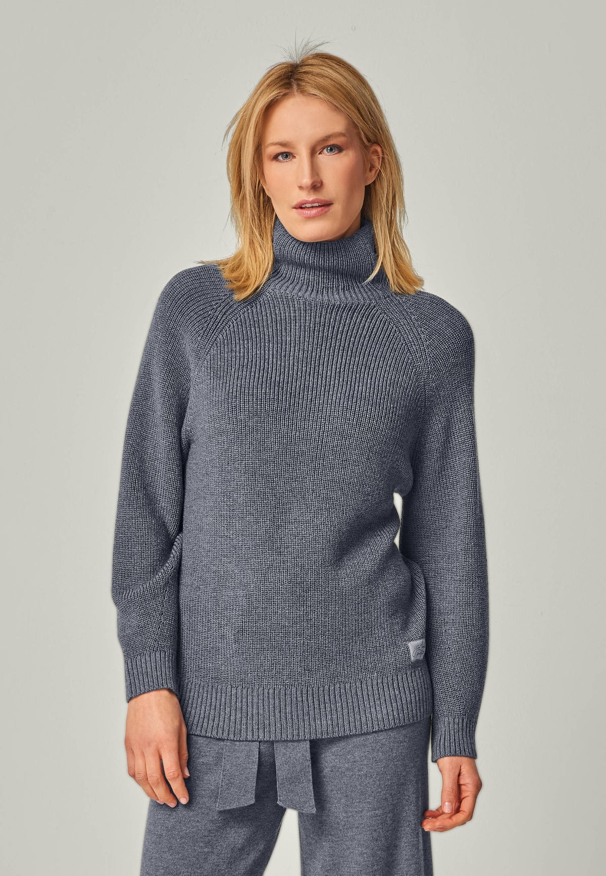 Mock neck knitted sweater for women | 100% merino wool
