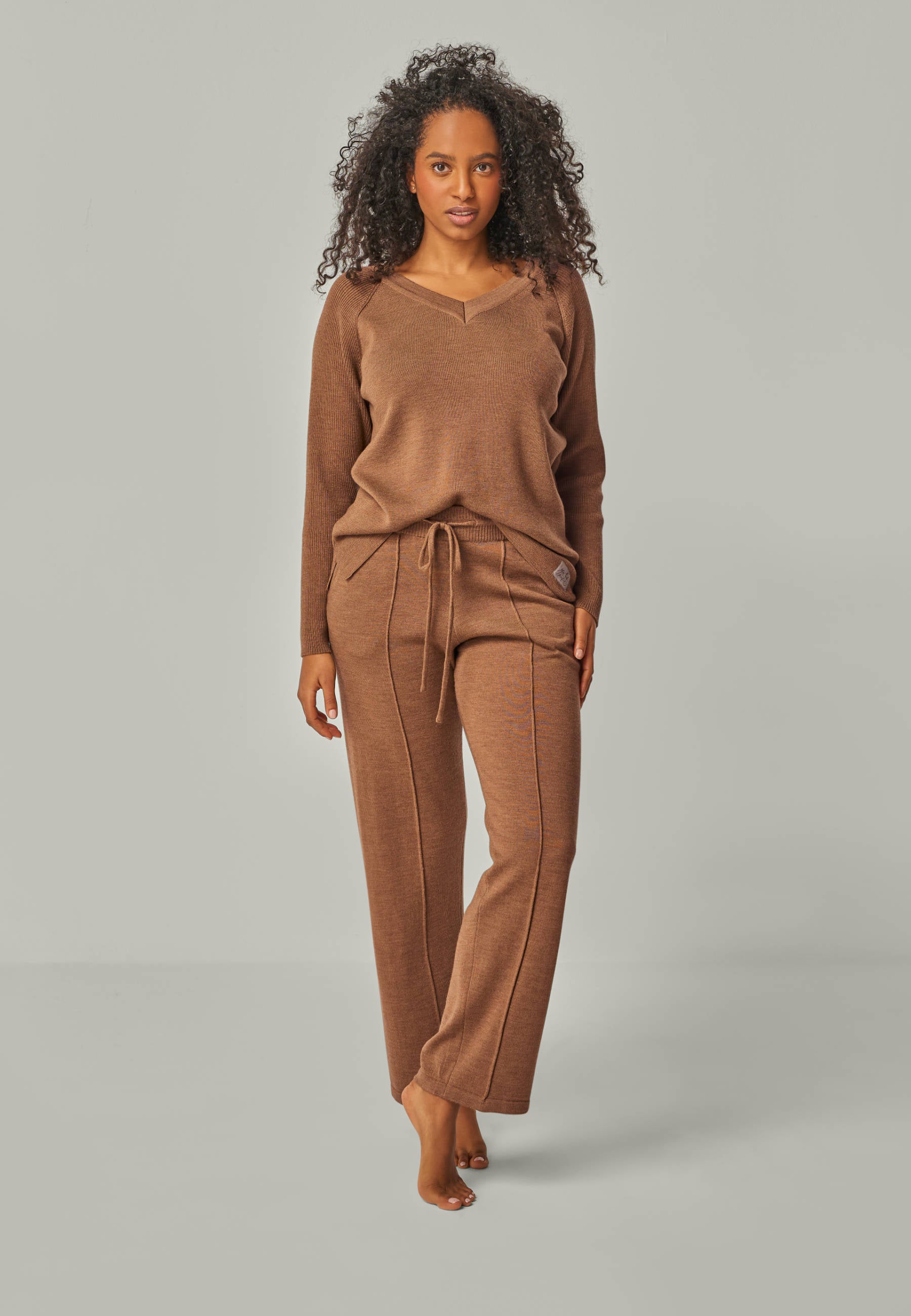 PULLOVER DORINA - Merino sweater with V-neck