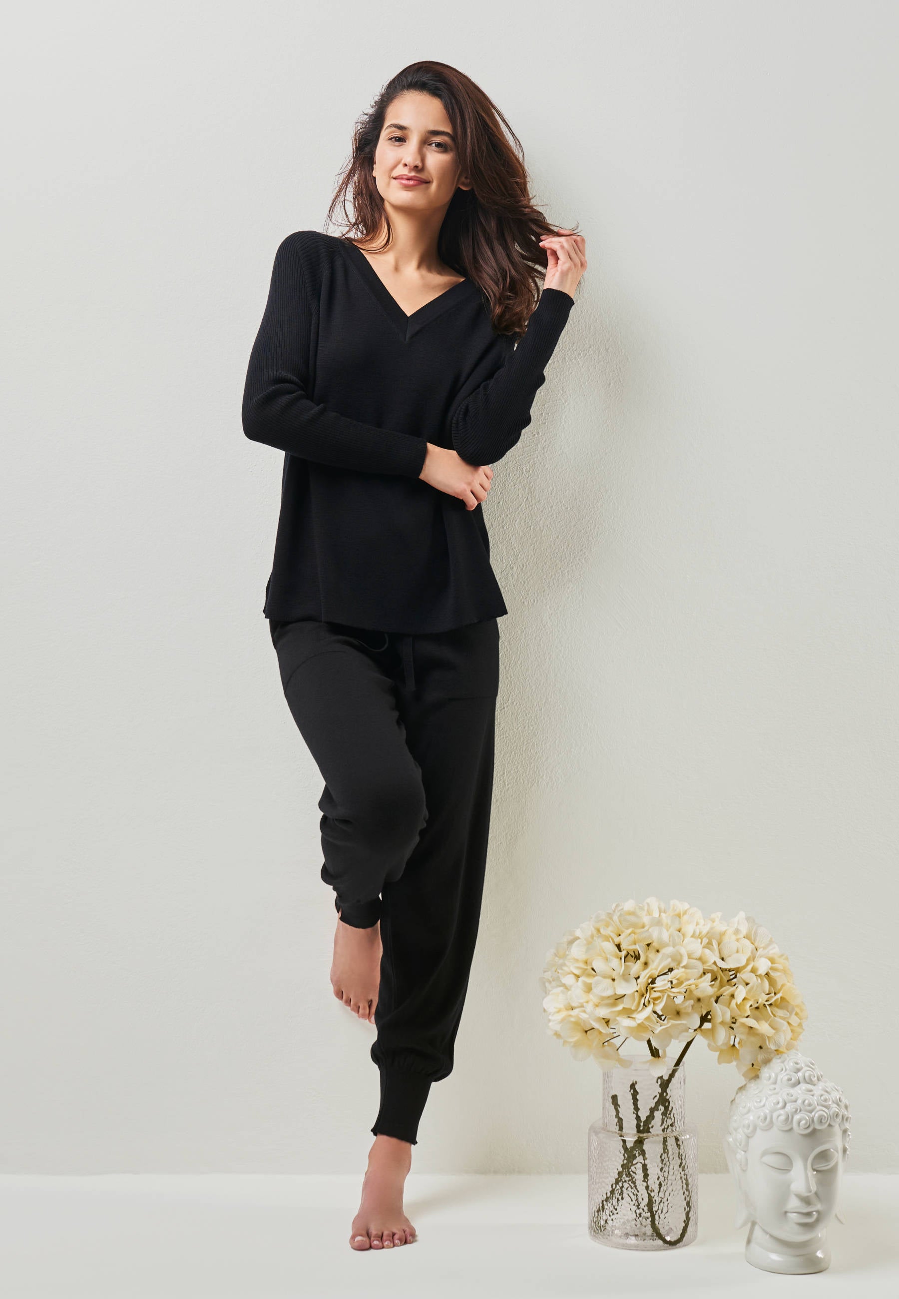 PULLOVER DORINA - Merino sweater with V-neck