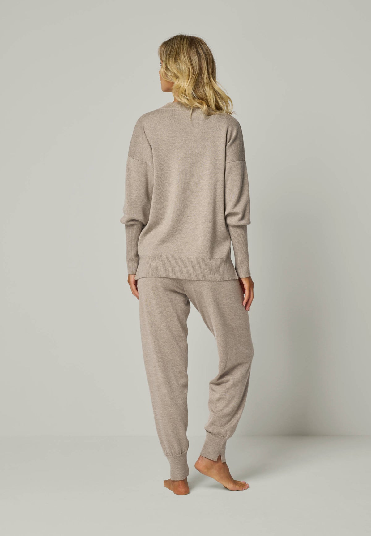 LOUNGEWEAR SET  - Pullover Gwen & Pants Bella