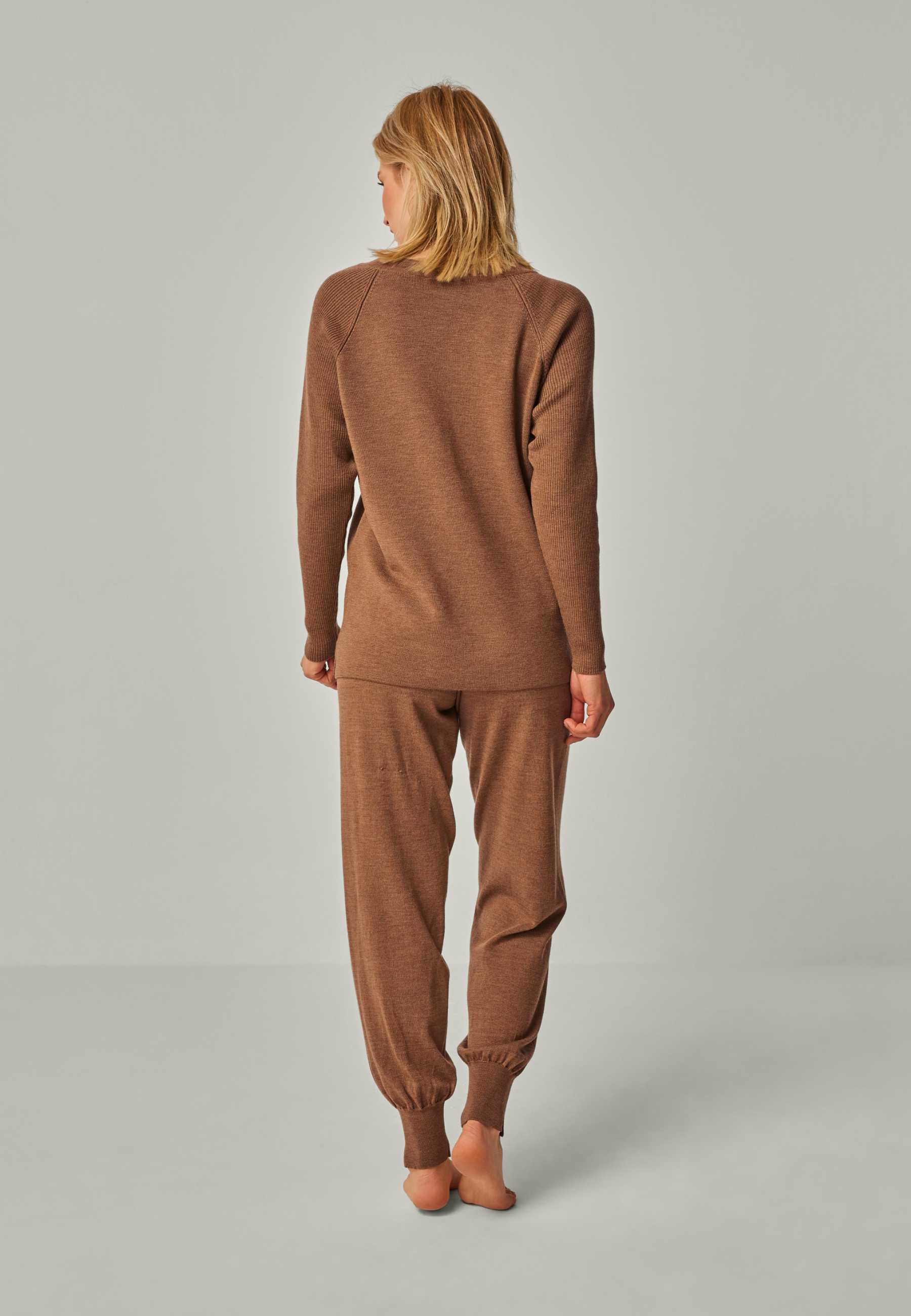 PULLOVER DORINA - Merino sweater with V-neck