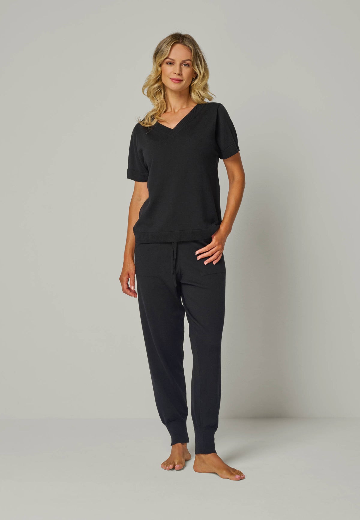 SHIRT GRETA - Stricktop mit V-Ausschnitt