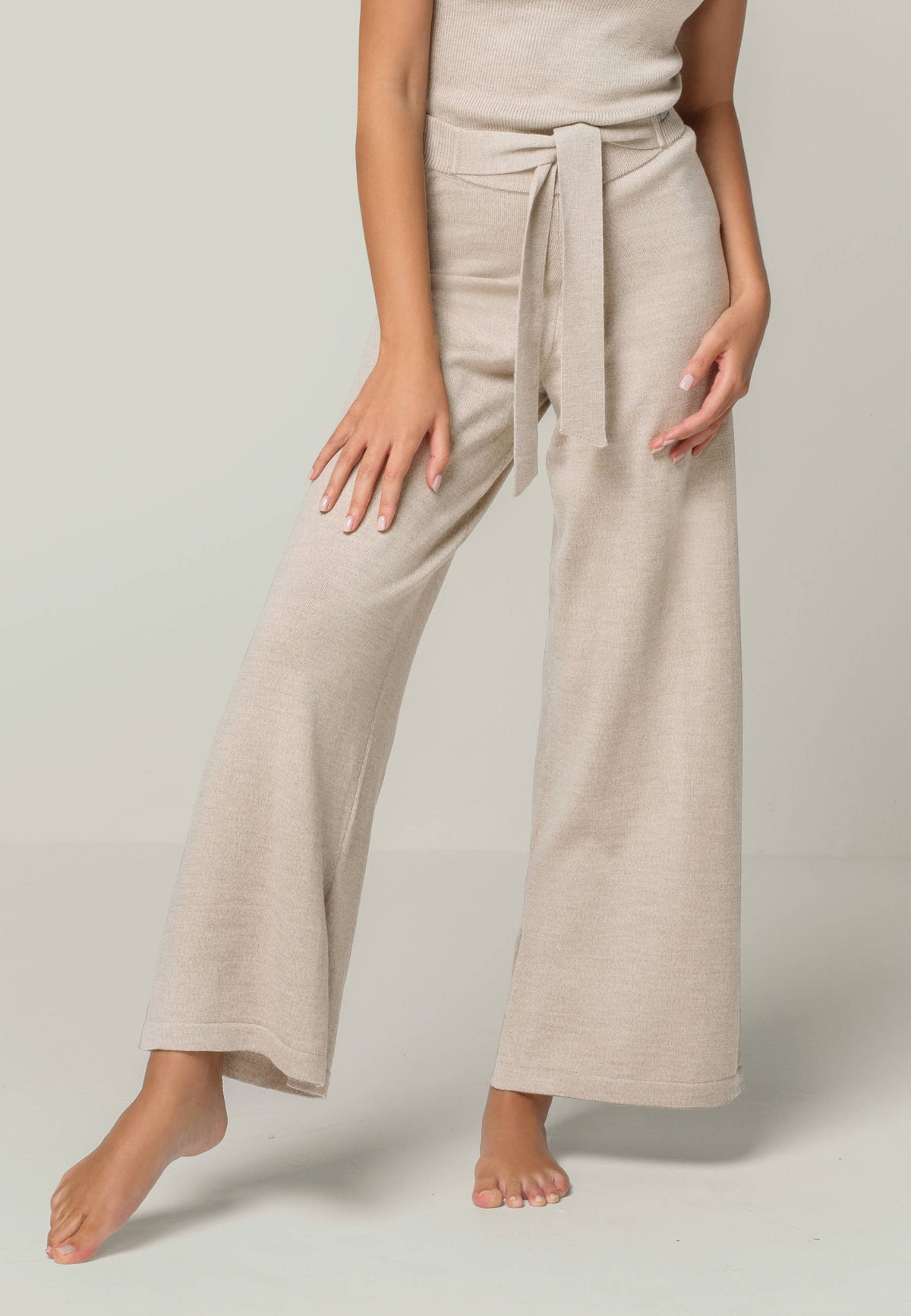 LOUNGEWEAR SET  - Cardigan Gigi & Top Blossom & Pants Bailey