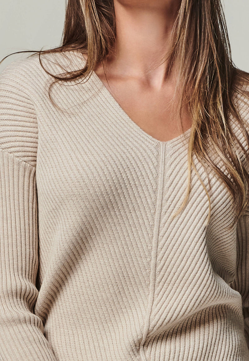 PULLOVER BLOSSOM - Merino knitted pullover V neck