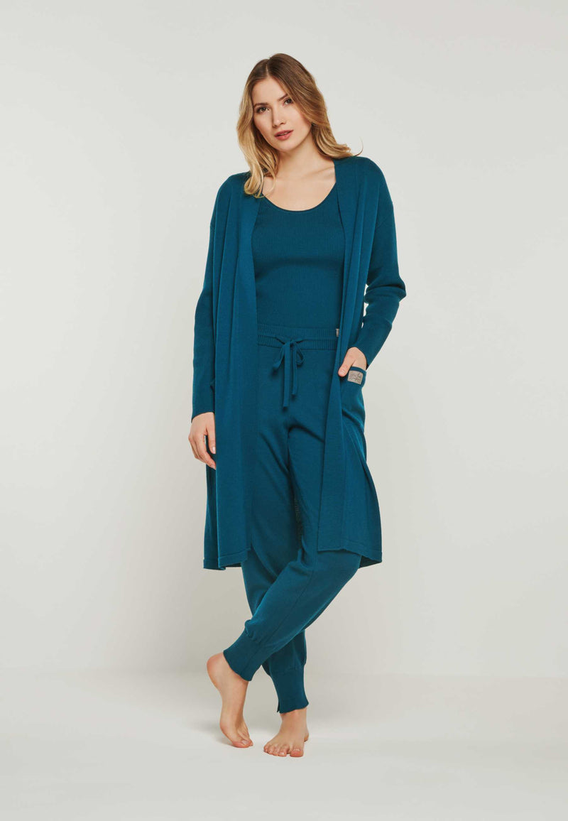 Merino-Cardigan und Loungehose als Hausanzug in blau